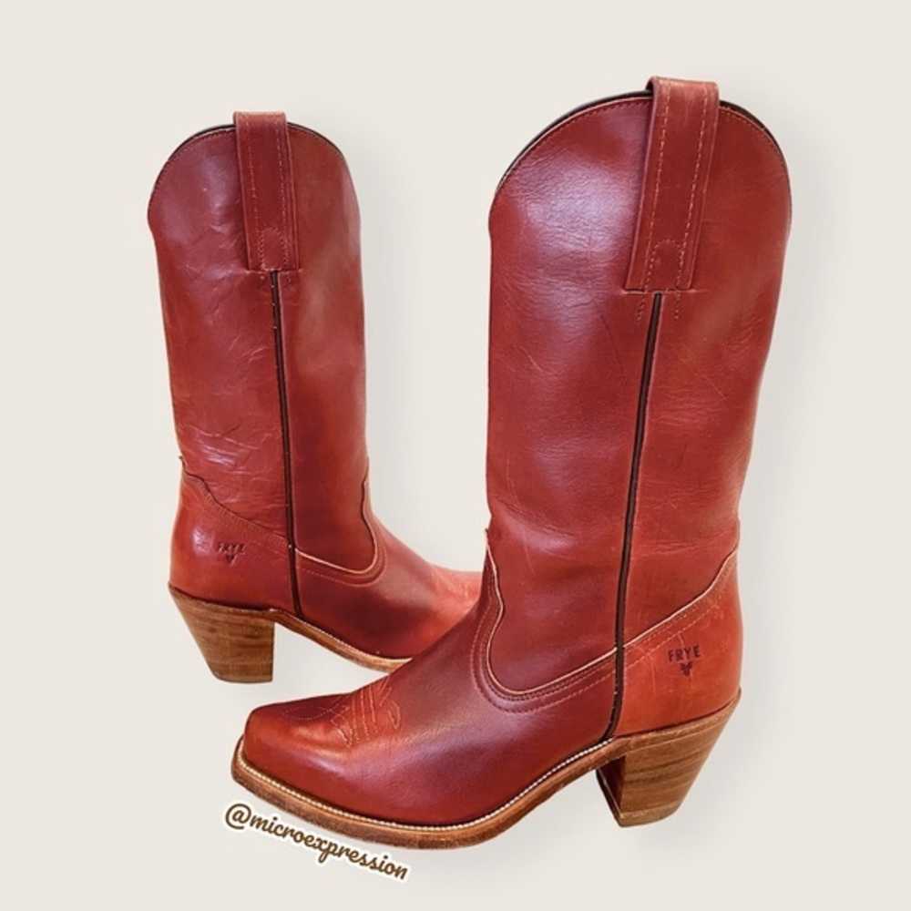 1990’s Frye Vintage Leather Pull On Cognac Red Low Heel Embroidered Cowboy Boot - Picture 1 of 13
